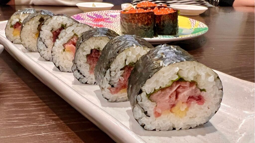 海苔巻きと軍艦巻き