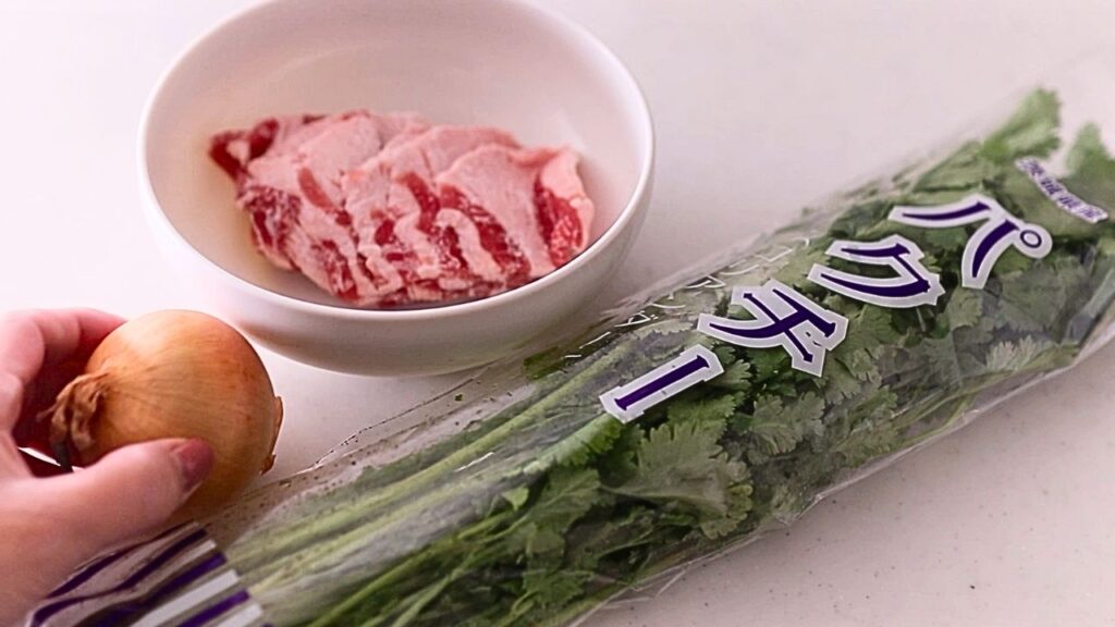 パクチーと牛肉だけのフォーレシピ