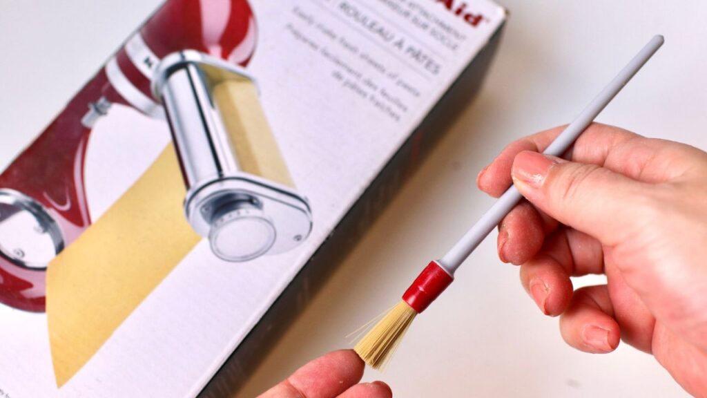 パスタローラー付属のブラシ