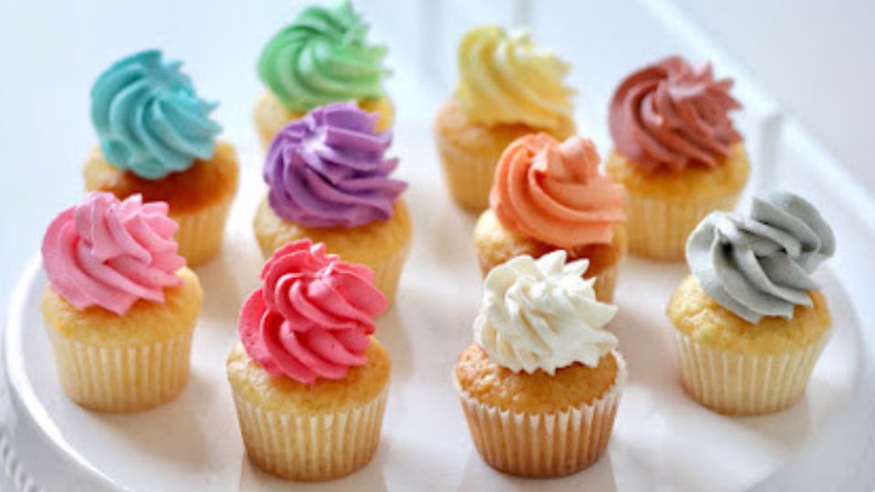 パステルカラーのアメリカらしいカップケーキ