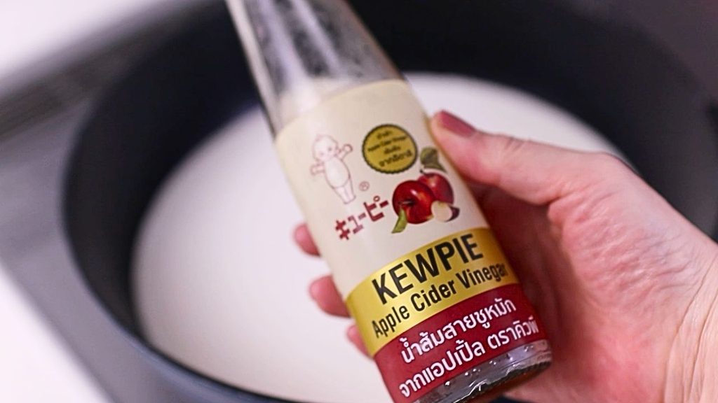 レモン汁じゃなくタイ土産のアップルサイダービネガー使用 kewpie apple cider vineger
